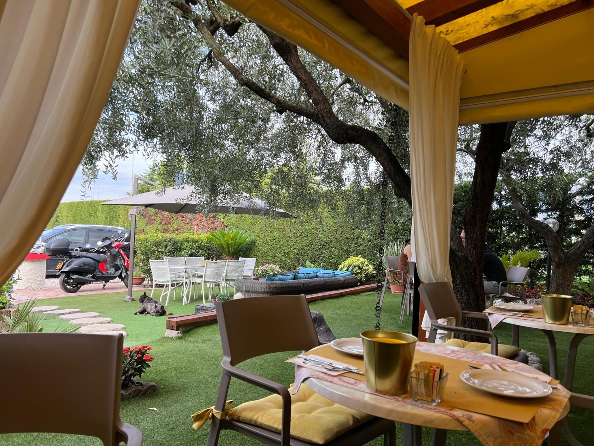 Garda Dream Hotel Lazise Exterior photo